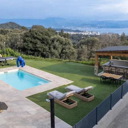 فيلة Moderne Piscine Vue *